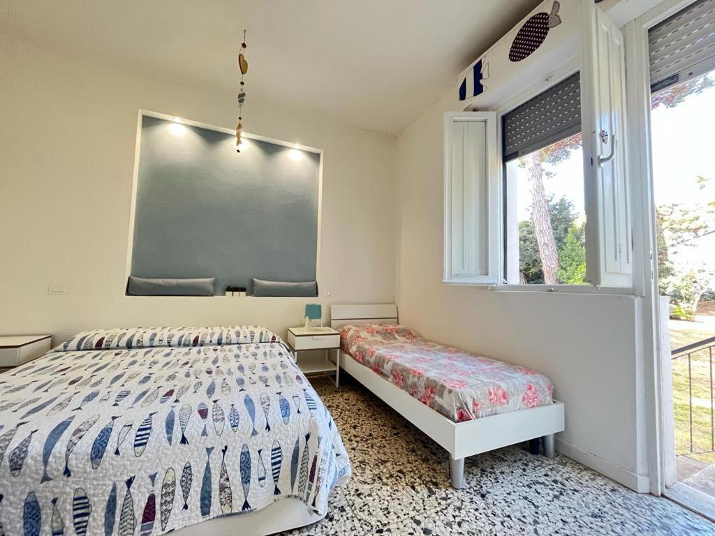 Pineta Apartament ตีร์เรเนีย ภายนอก รูปภาพ