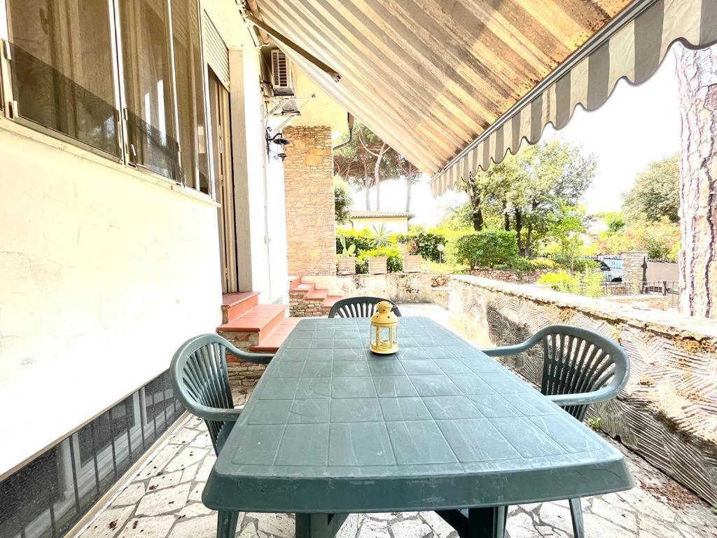 Pineta Apartament ตีร์เรเนีย ภายนอก รูปภาพ