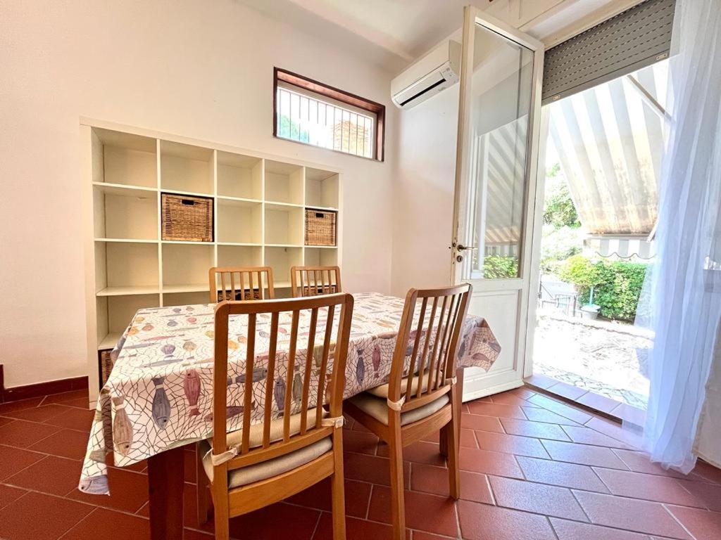 Pineta Apartament ตีร์เรเนีย ภายนอก รูปภาพ