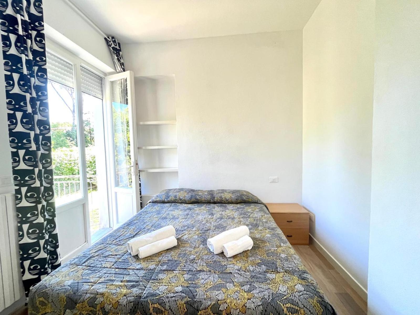 Pineta Apartament ตีร์เรเนีย ภายนอก รูปภาพ