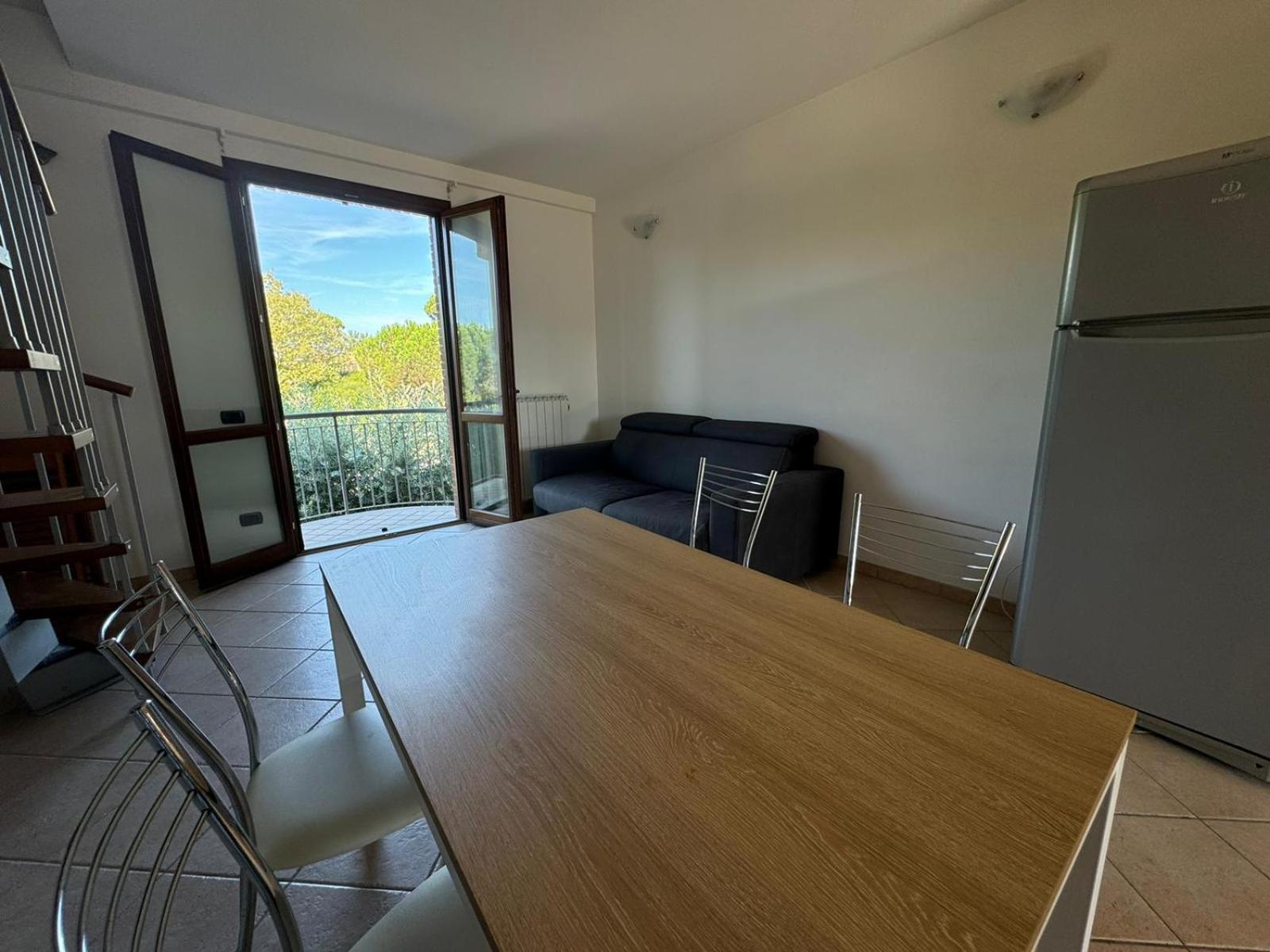 Pineta Apartament ตีร์เรเนีย ภายนอก รูปภาพ